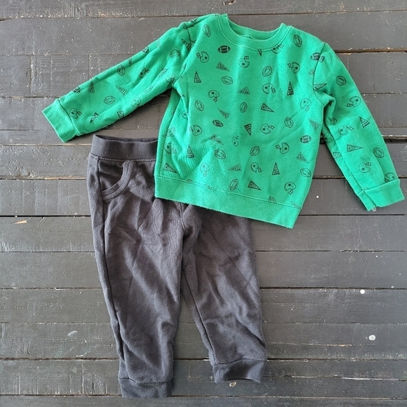 Garanimals Baby Boy 24 Months Outfit Set Green Sports Sweatshirt Black Sweatpant - Picture 1 of 4
